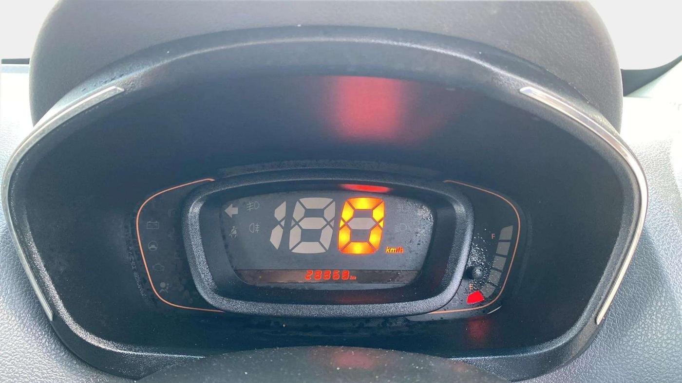 2019 Renault Kwid RXT 0.8 (O), Petrol, Manual, 28,877 km, Odometer Image
