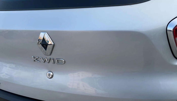 2019 Renault Kwid RXT 0.8, Petrol, Manual, 28,857 km, Dicky (Boot door) - Slightly dented