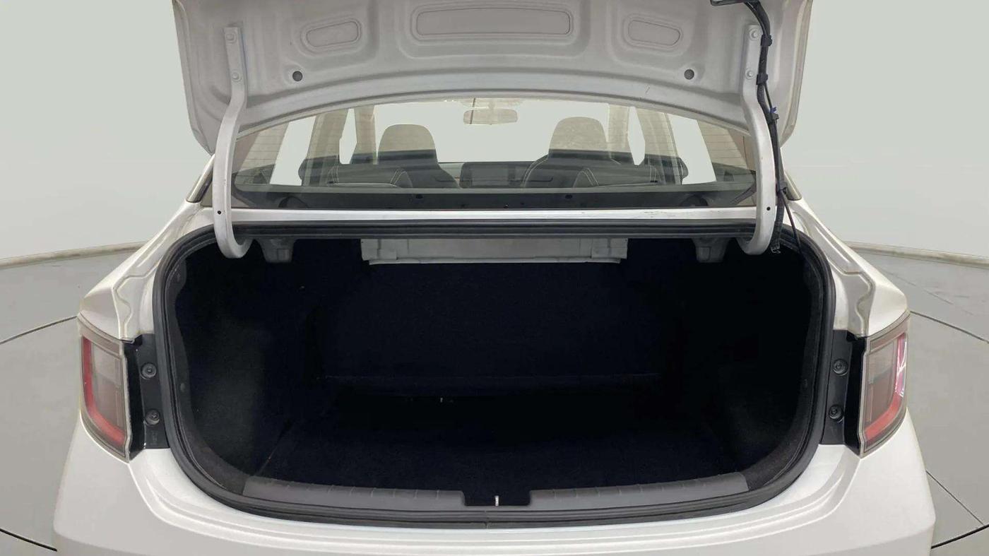 2020 Hyundai AURA SX 1.2 (O), Petrol, Manual, 49,392 km, Boot Inside