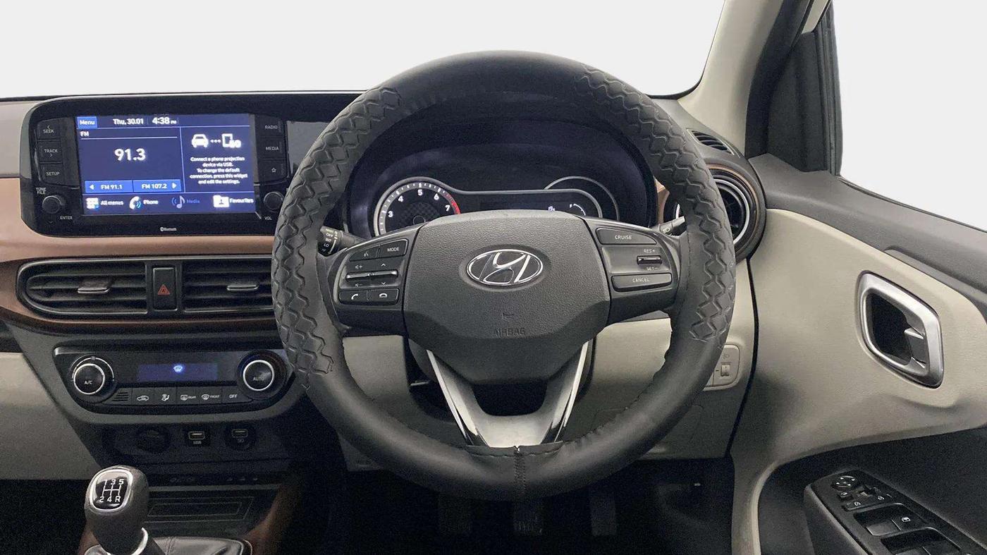 2020 Hyundai AURA SX 1.2 (O), Petrol, Manual, 49,392 km, Steering Wheel Close Up