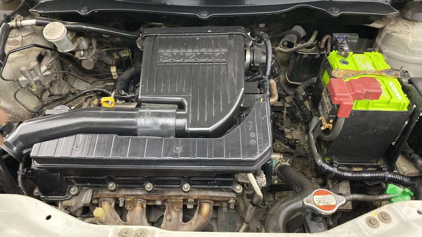 2015 Maruti Swift Dzire VXI, Petrol, Manual, 90,296 km, Engine View