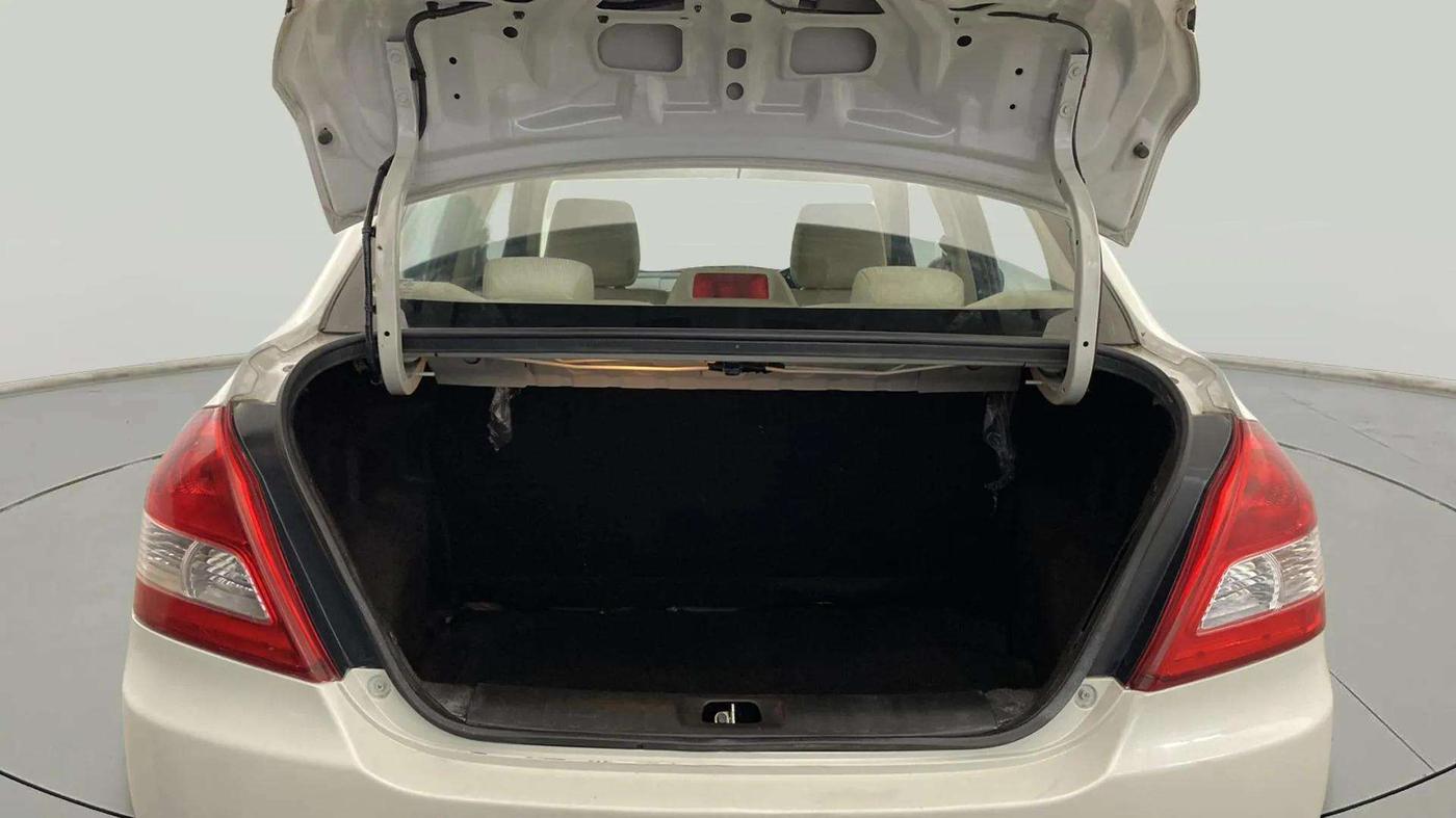 2015 Maruti Swift Dzire VXI, Petrol, Manual, 90,296 km, Boot Open Zoomed View