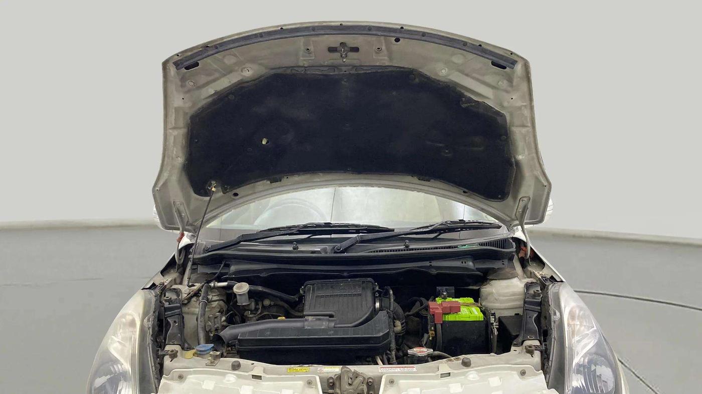 2015 Maruti Swift Dzire VXI, Petrol, Manual, 90,296 km, Open Bonet