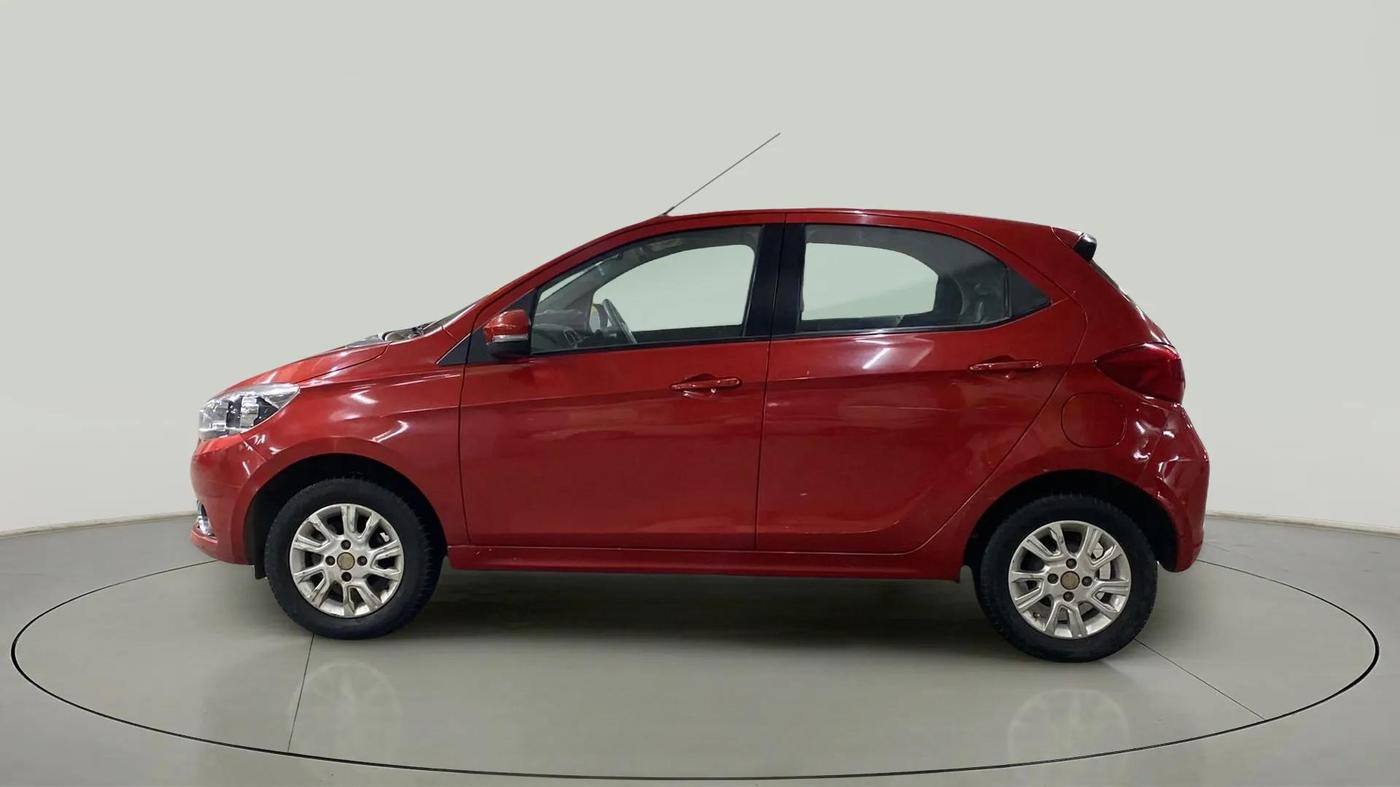 2018 Tata Tiago XZ PETROL, Petrol, Manual, 19,868 km, Left Side