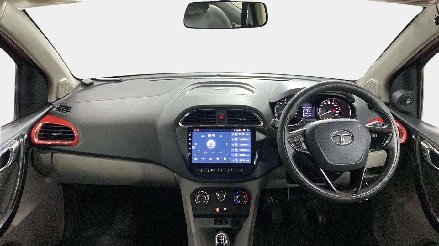 2018 Tata Tiago XZ PETROL, Petrol, Manual, 19,868 km, Dashboard
