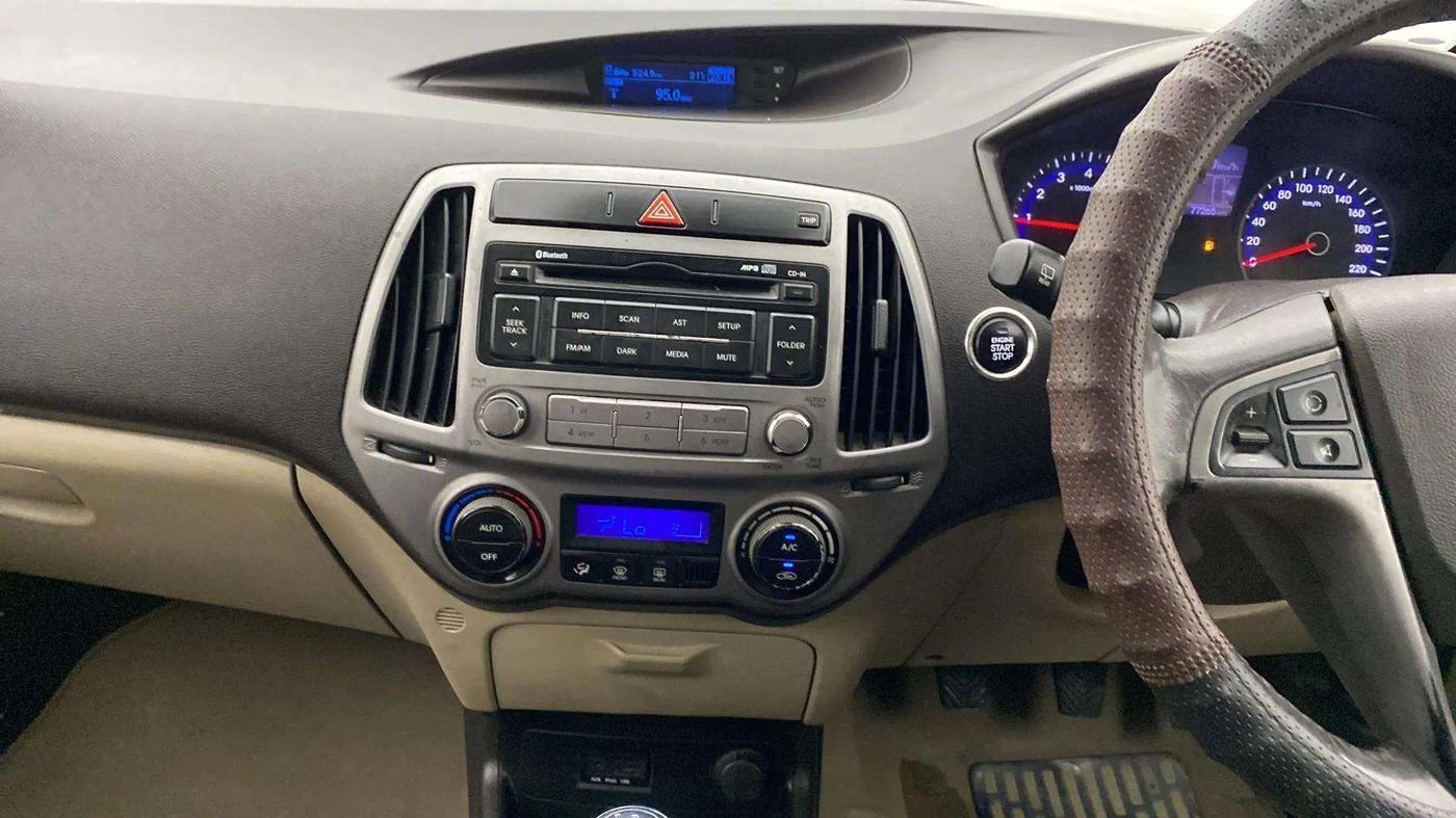 2014 Hyundai Elite i20 ASTA 1.2, CNG, Manual, 77,384 km, Air Conditioner