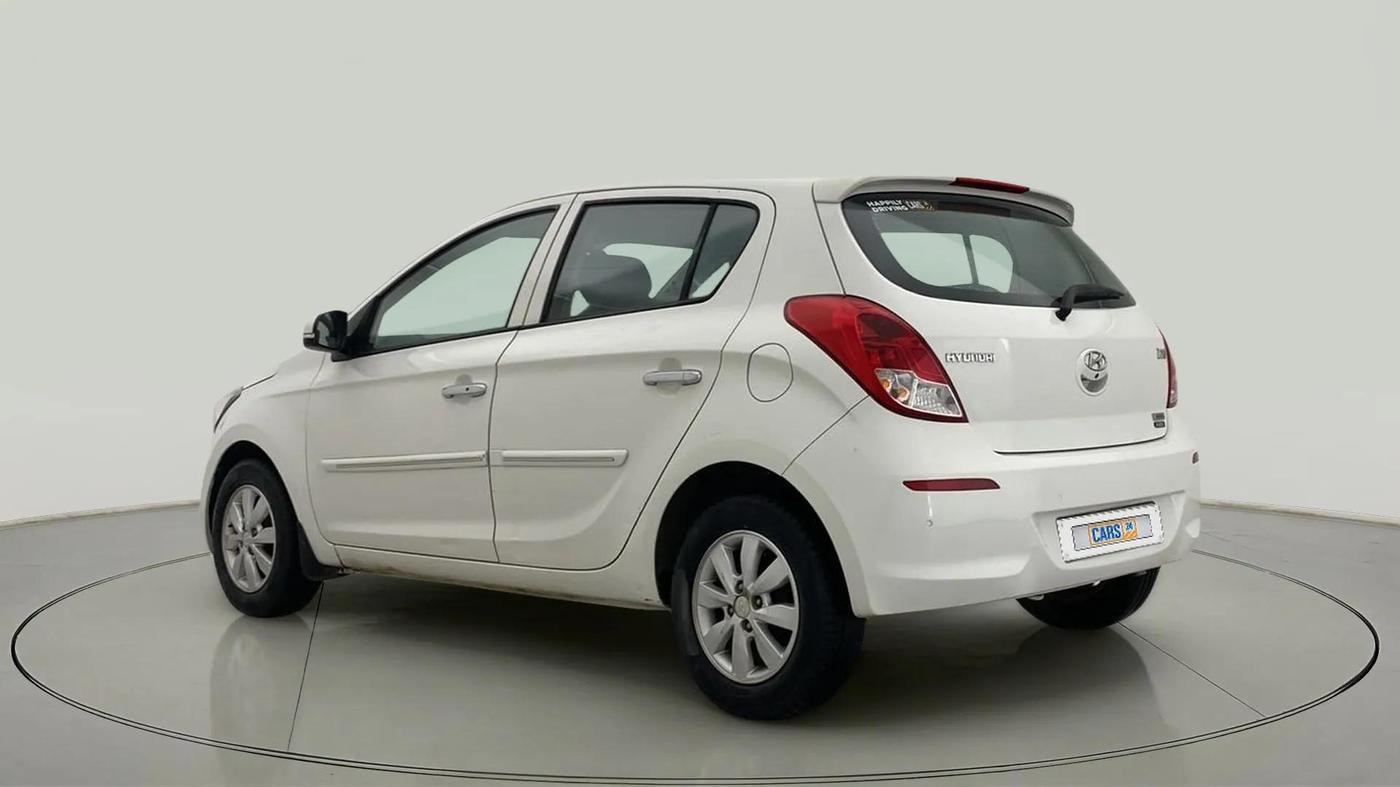 2014 Hyundai Elite i20 ASTA 1.2, CNG, Manual, 77,384 km, Left Back Diagonal