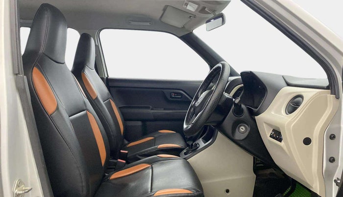 2019 Maruti New Wagon-R LXI CNG 1.0, CNG, Manual, 28,752 km, Right Side Front Door Cabin