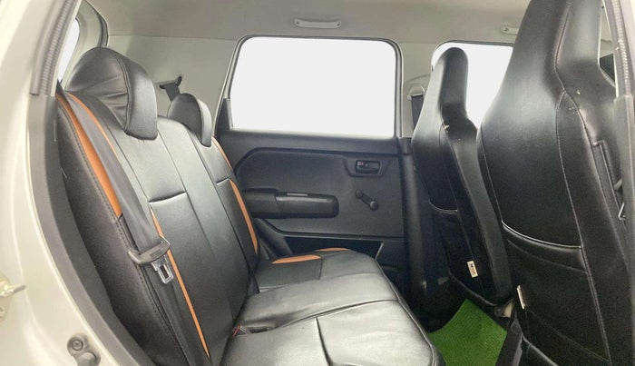 2019 Maruti New Wagon-R LXI CNG 1.0, CNG, Manual, 28,752 km, Right Side Rear Door Cabin