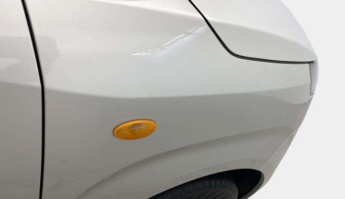 2019 Maruti New Wagon-R LXI CNG 1.0, CNG, Manual, 28,752 km, Right fender - Lining loose