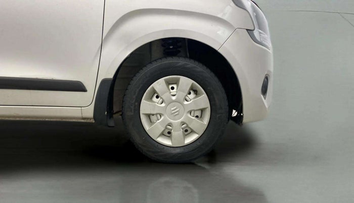 2019 Maruti New Wagon-R LXI CNG 1.0, CNG, Manual, 28,752 km, Right Front Wheel