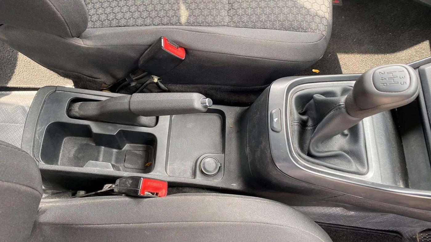 2022 Tata ALTROZ XE PETROL, Petrol, Manual, 21,025 km, Gear Lever