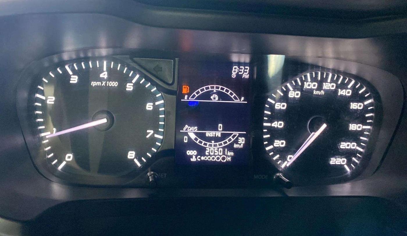 2022 Tata ALTROZ XE PETROL, Petrol, Manual, 21,025 km, Odometer Image