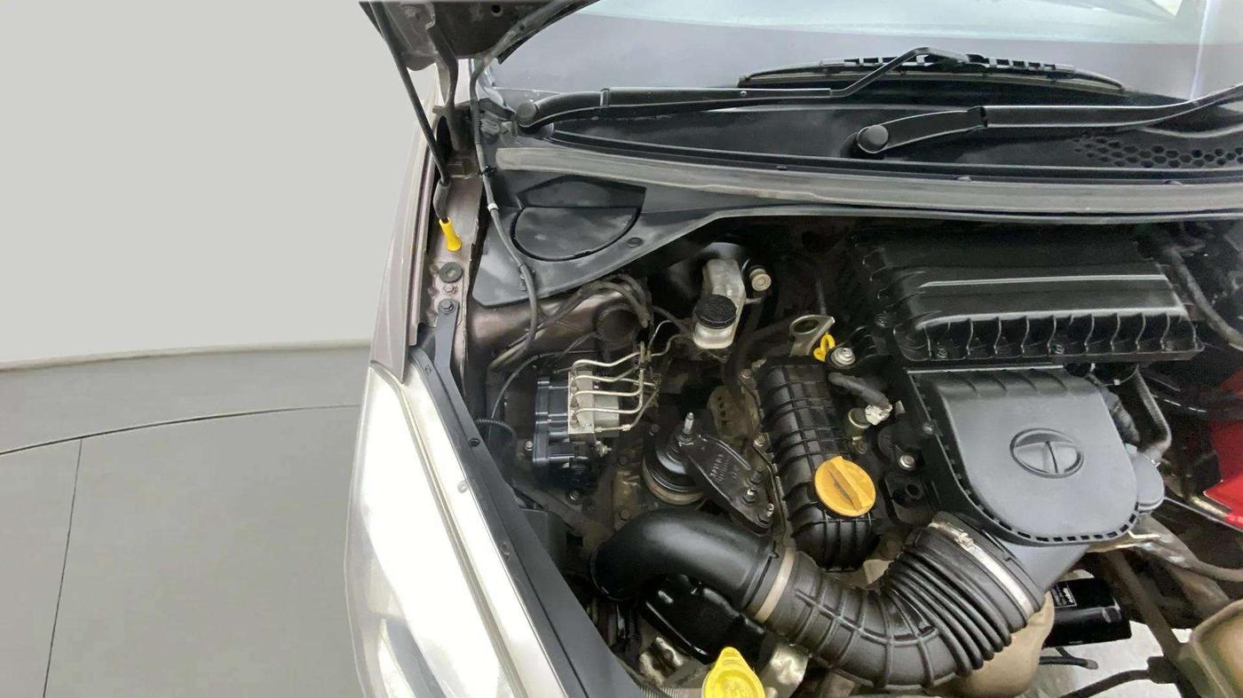 2018 Tata Tiago XZ PETROL, Petrol, Manual, 97,476 km, Engine View - Right
