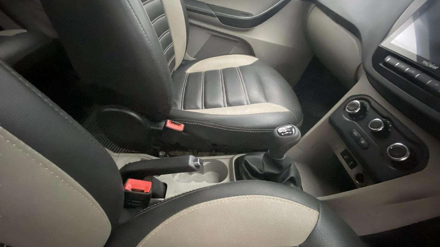 2018 Tata Tiago XZ PETROL, Petrol, Manual, 97,476 km, Gear Lever