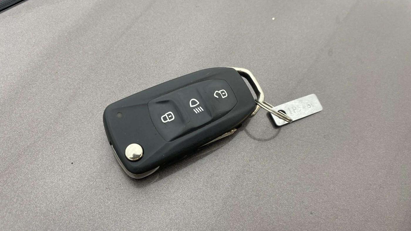 2018 Tata Tiago XZ PETROL, Petrol, Manual, 97,476 km, Key Close Up
