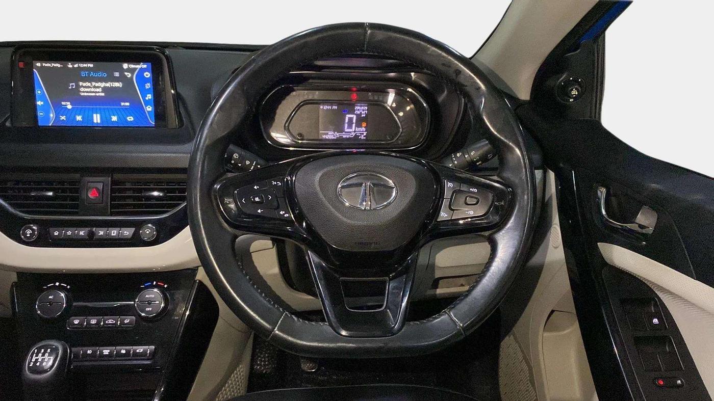 2020 Tata NEXON XZ PLUS (O) PETROL, Petrol, Manual, 44,340 km, Steering Wheel Close Up