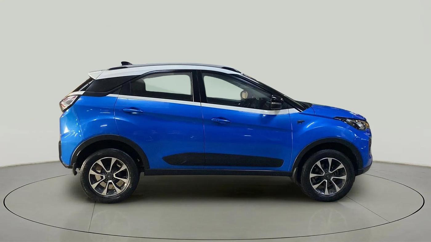 2020 Tata NEXON XZ PLUS (O) PETROL, Petrol, Manual, 44,340 km, Right Side View