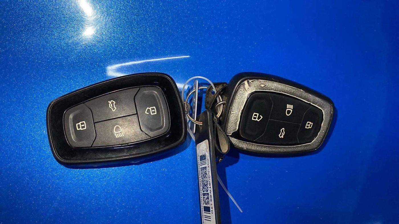 2020 Tata NEXON XZ PLUS (O) PETROL, Petrol, Manual, 44,340 km, Key Close Up