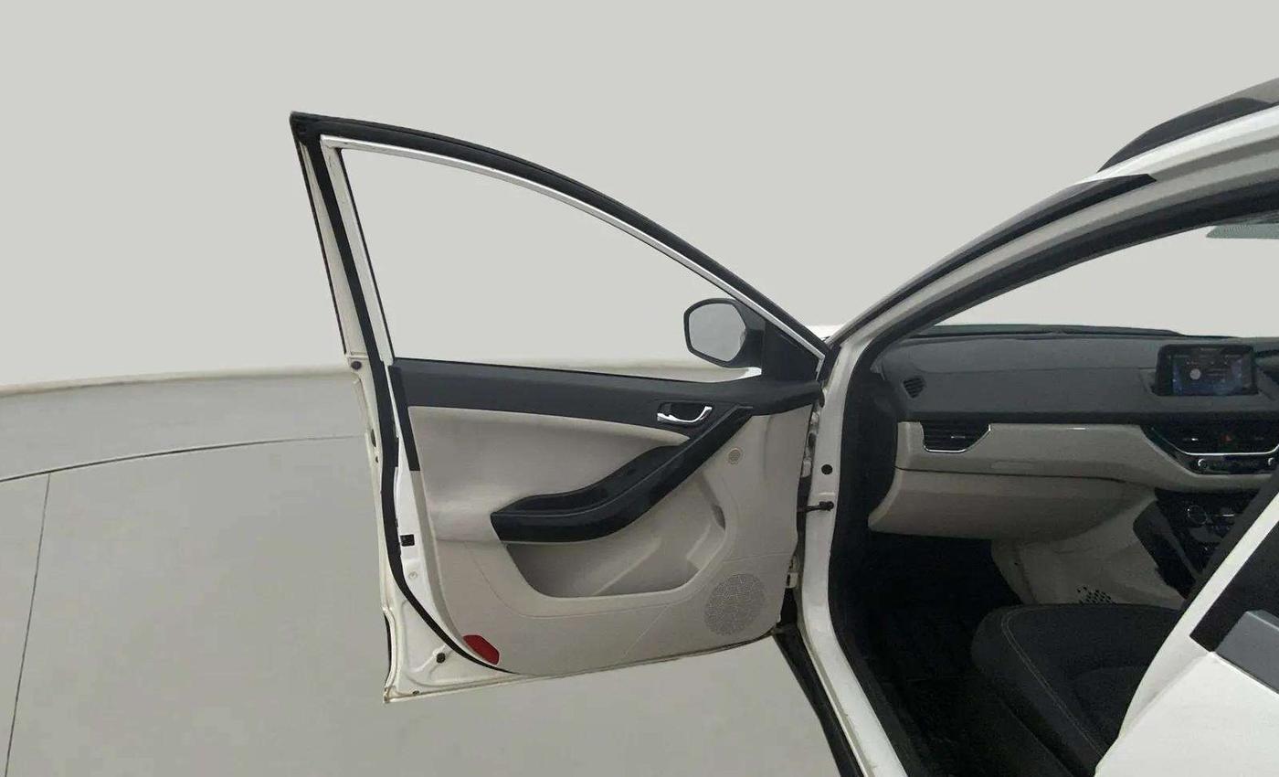 2020 Tata NEXON XZA PLUS PETROL, Petrol, Automatic, 35,323 km, LHS Front Door