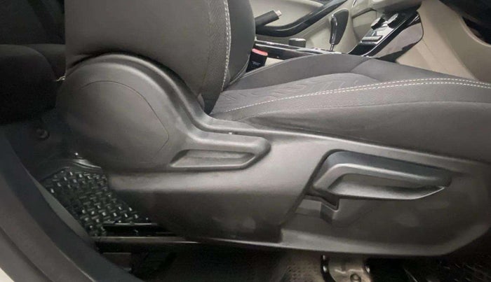 2020 Tata NEXON XZA PLUS PETROL, Petrol, Automatic, 35,323 km, Driver Side Adjustment Panel