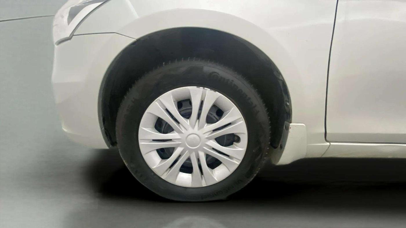 2016 Maruti Ciaz VXI+, Petrol, Manual, 52,036 km, Left Front Wheel