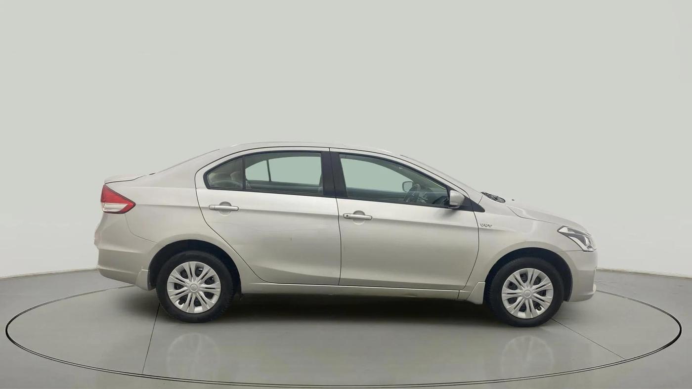 2016 Maruti Ciaz VXI+, Petrol, Manual, 52,036 km, Right Side View
