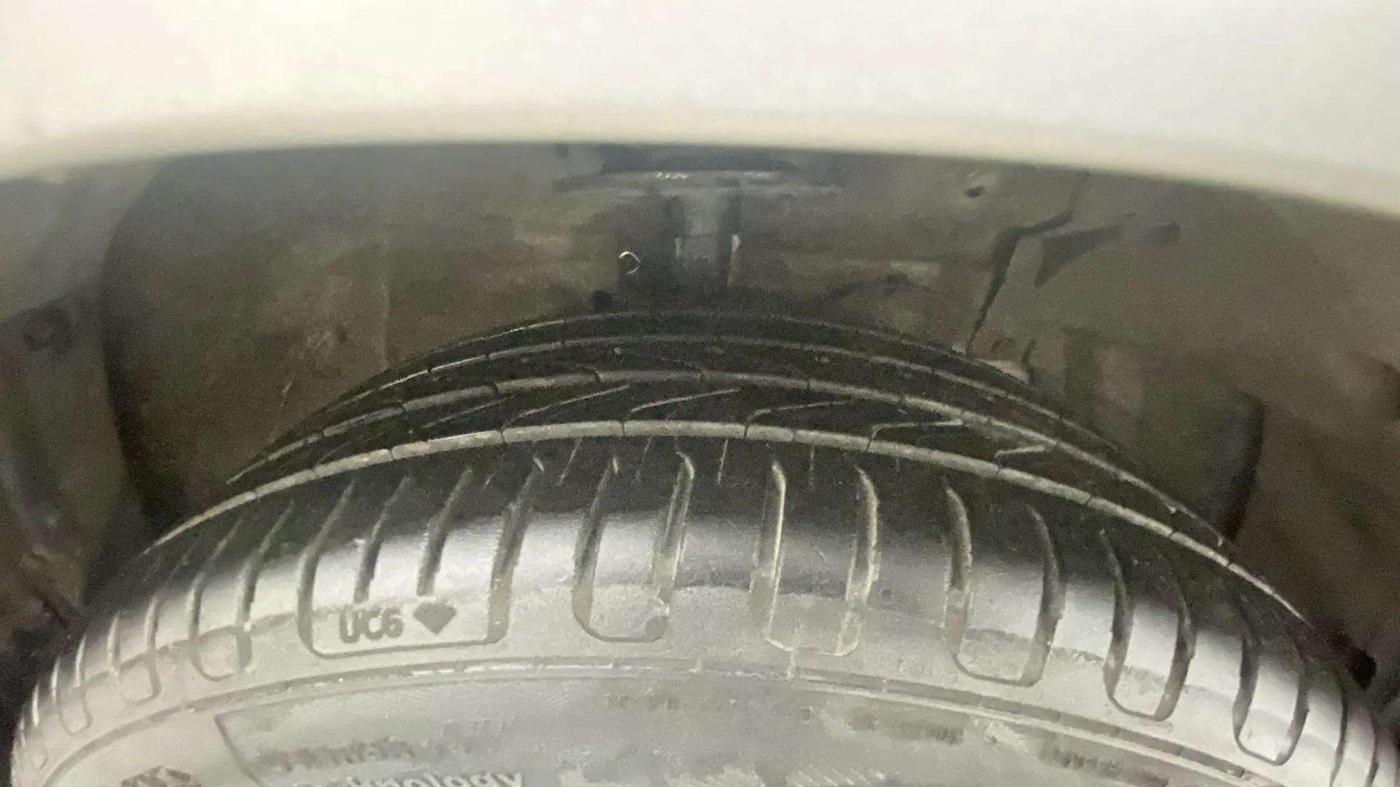 2016 Maruti Ciaz VXI+, Petrol, Manual, 52,036 km, Right Front Tyre Tread