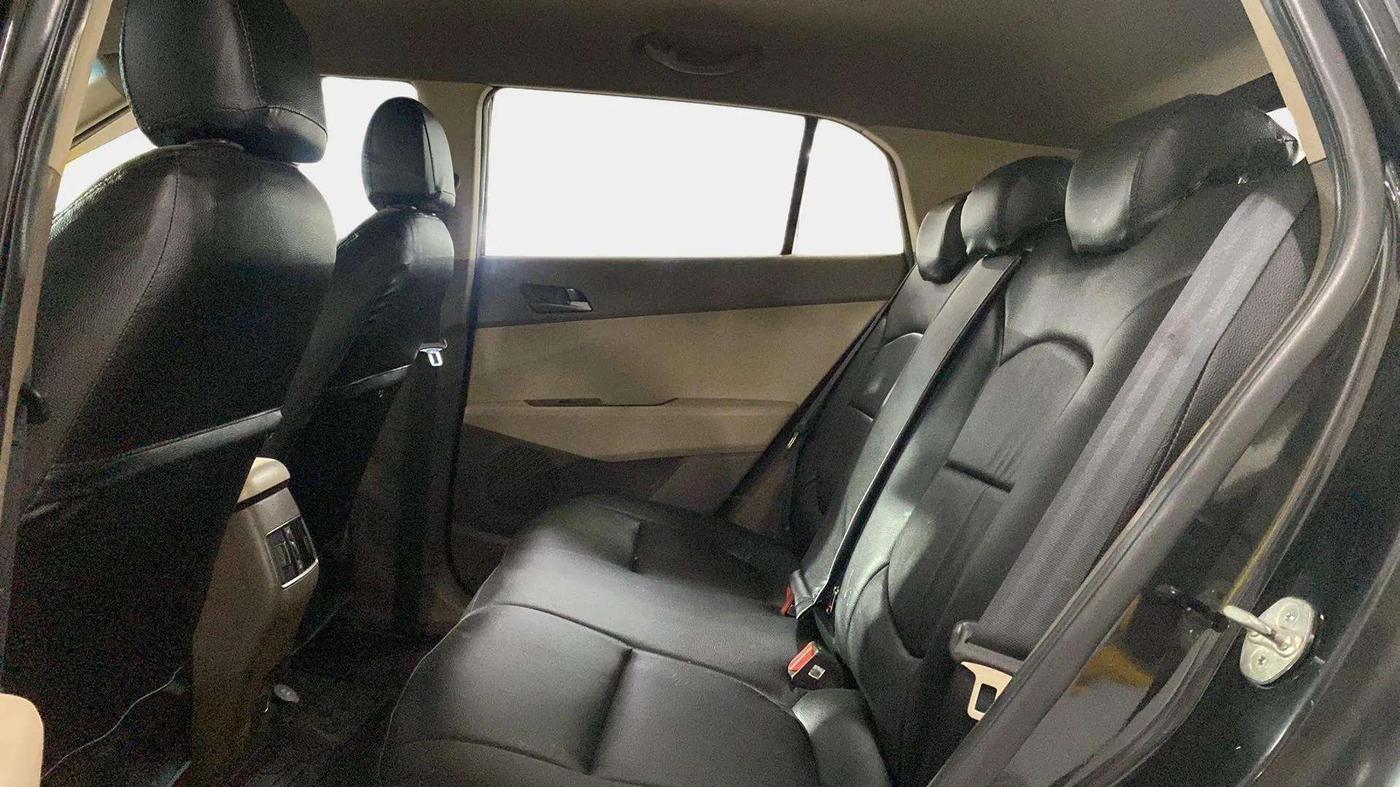 2017 Hyundai Creta SX PLUS AT 1.6 PETROL, Petrol, Automatic, 62,979 km, Right Side Rear Door Cabin
