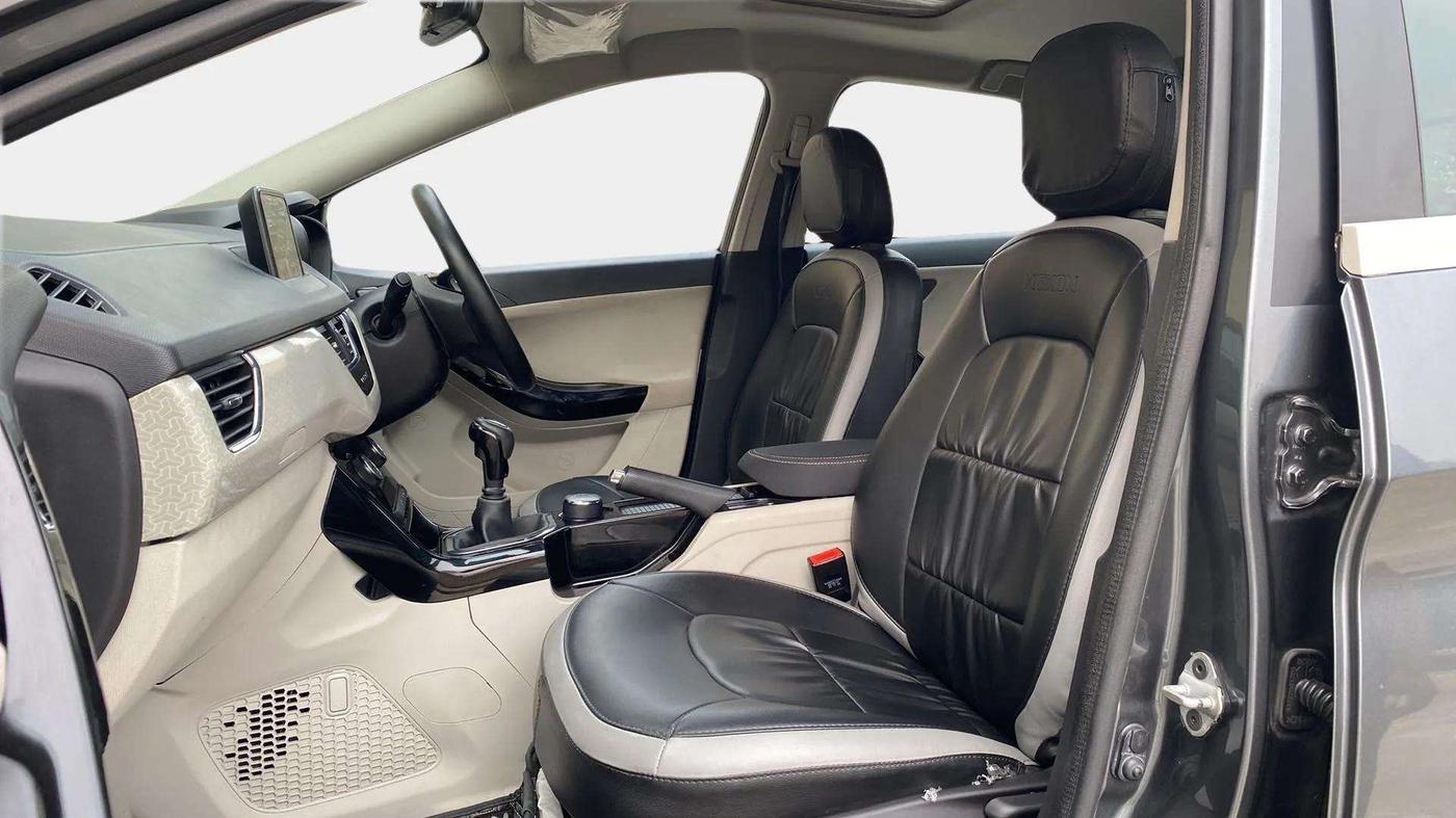 2022 Tata NEXON XZ PLUS (HS) PETROL, Petrol, Manual, 19,960 km, Right Side Front Door Cabin