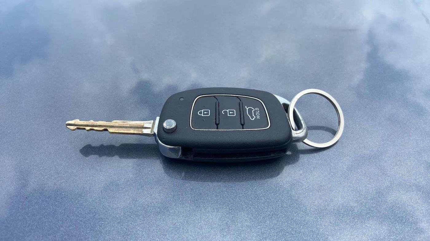 2019 Hyundai Creta E PLUS 1.6 PETROL, Petrol, Manual, 73,850 km, Key Close Up