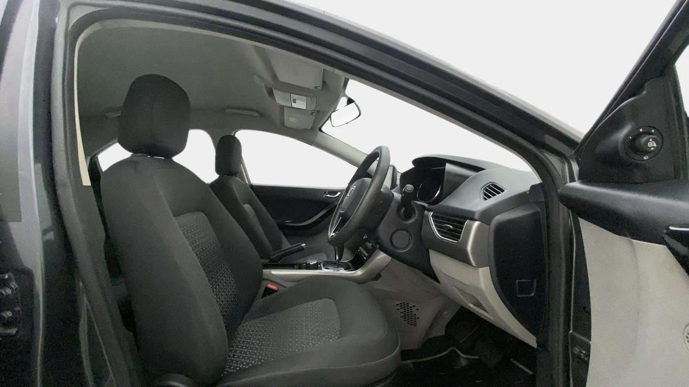 2019 Tata NEXON XZA PLUS PETROL, Petrol, Automatic, 30,062 km, Right Side Front Door Cabin