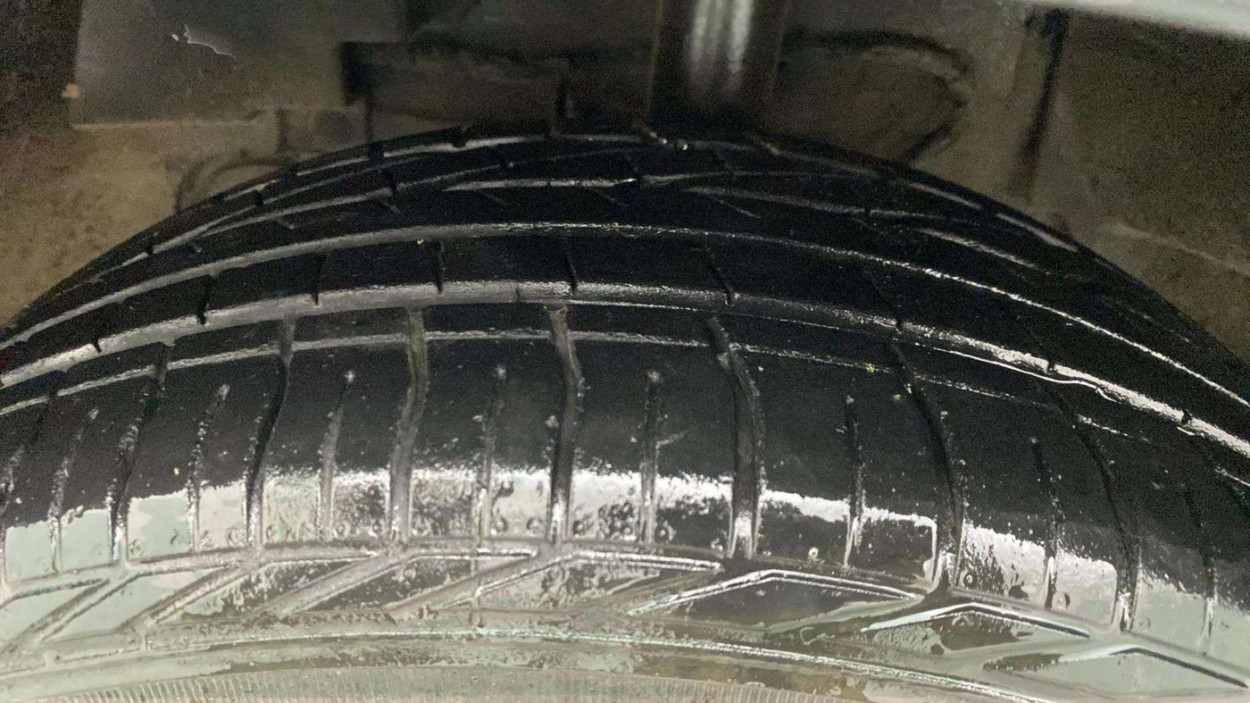 2019 Tata NEXON XZA PLUS PETROL, Petrol, Automatic, 30,062 km, Left Front Tyre Tread