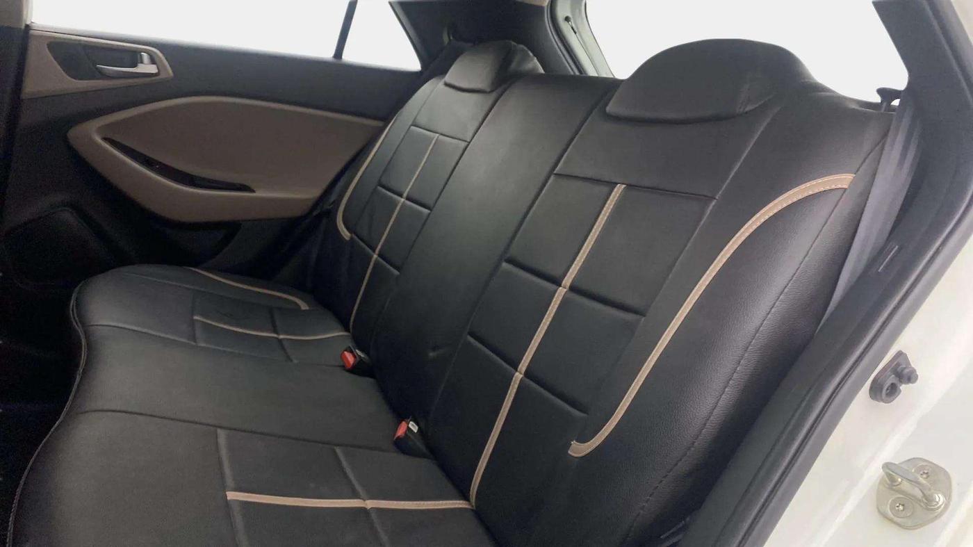 2019 Hyundai Elite i20 SPORTZ PLUS  1.2 CVT, Petrol, Automatic, 33,242 km, Right Side Rear Door Cabin