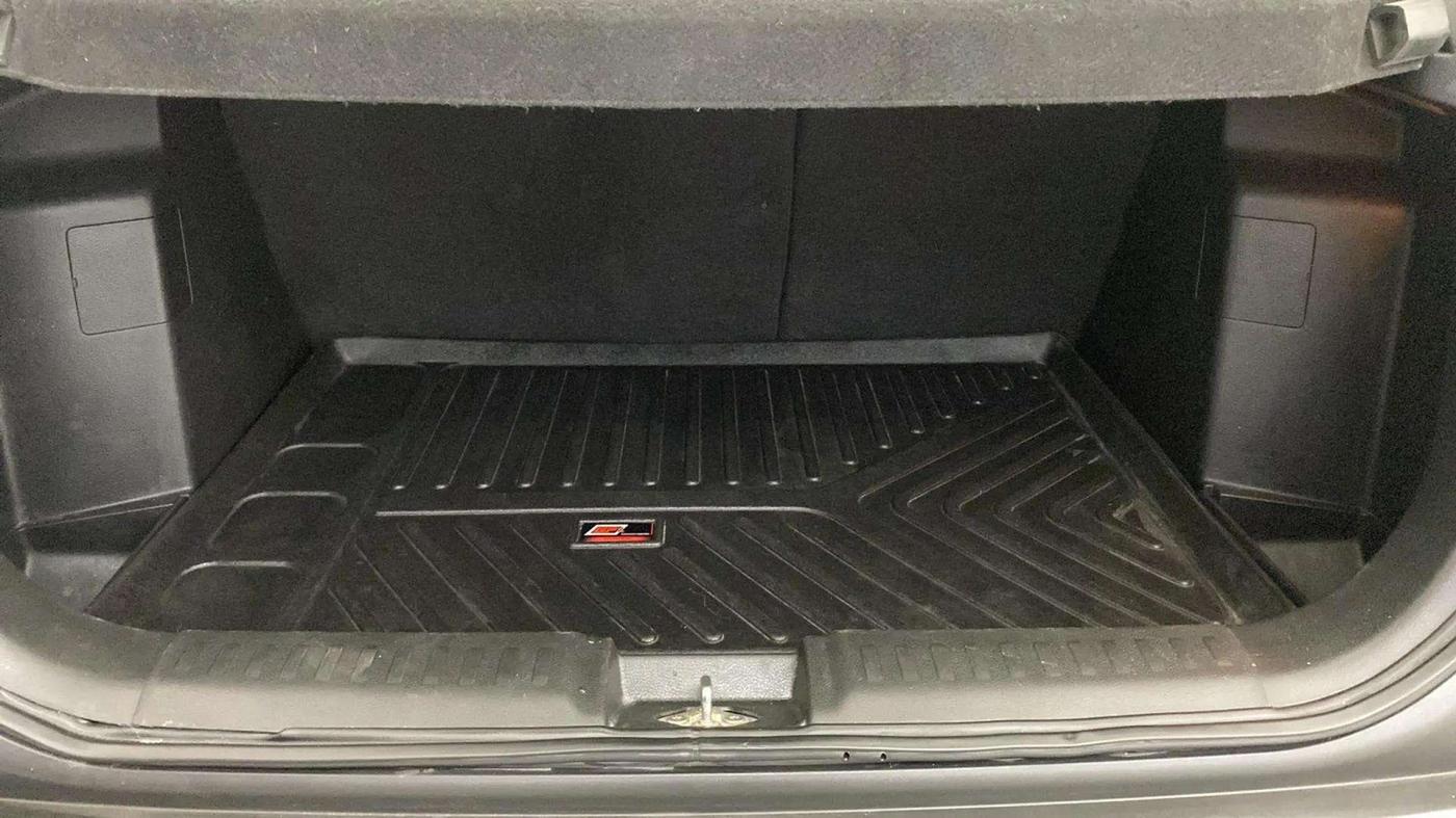 2022 Maruti BREZZA ZXI + SMART HYBRID DUAL TONE, Petrol, Manual, 42,409 km, Boot Inside