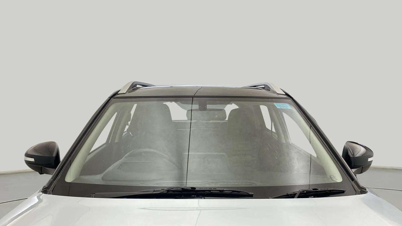 2022 Maruti BREZZA ZXI + SMART HYBRID DUAL TONE, Petrol, Manual, 42,409 km, Front Windshield