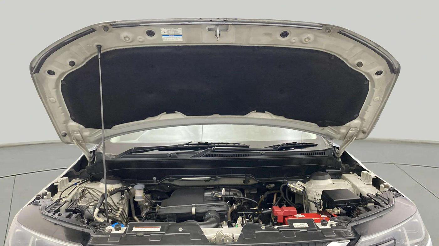 2022 Maruti BREZZA ZXI + SMART HYBRID DUAL TONE, Petrol, Manual, 42,409 km, Open Bonet