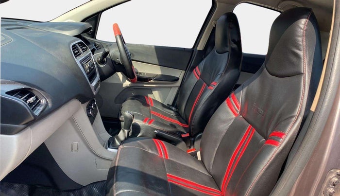 2016 Tata Tiago XM PETROL, Petrol, Manual, 45,563 km, Right Side Front Door Cabin