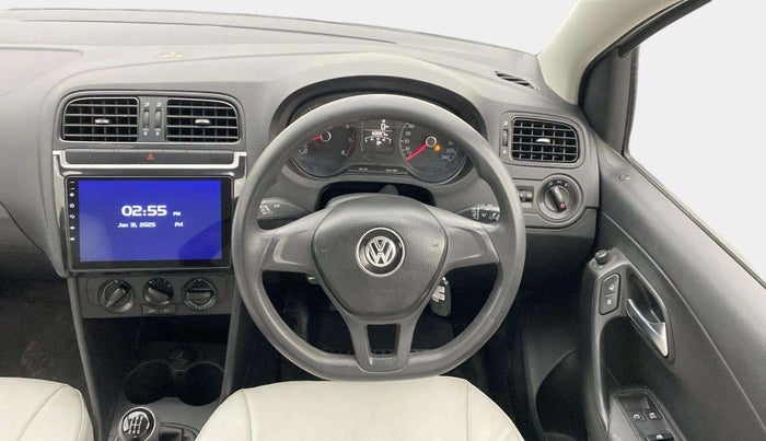 2018 Volkswagen Ameo COMFORTLINE 1.0L, Petrol, Manual, 70,089 km, Steering Wheel Close Up