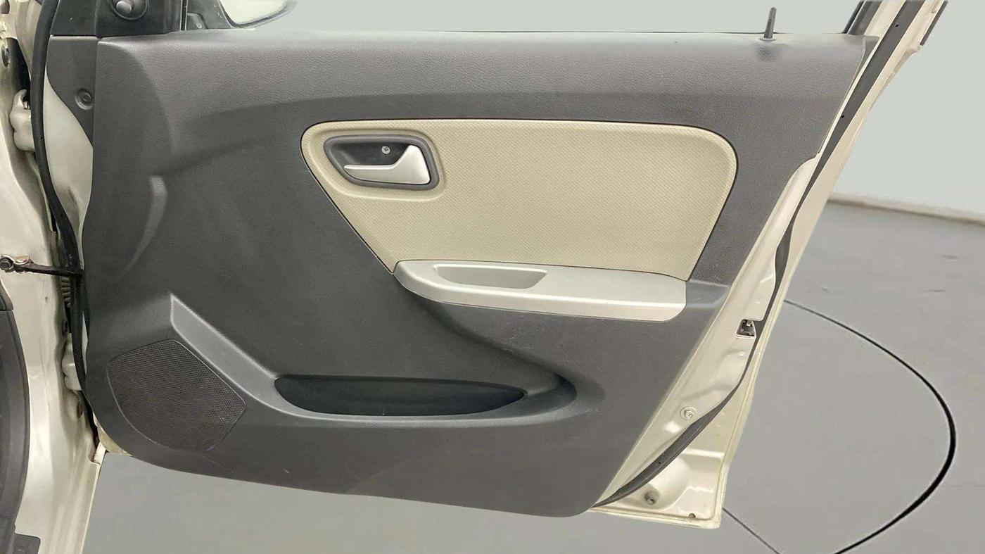 2018 Maruti Alto K10 VXI (O) AMT, Petrol, Automatic, 25,923 km, Driver Side Door Panels Control