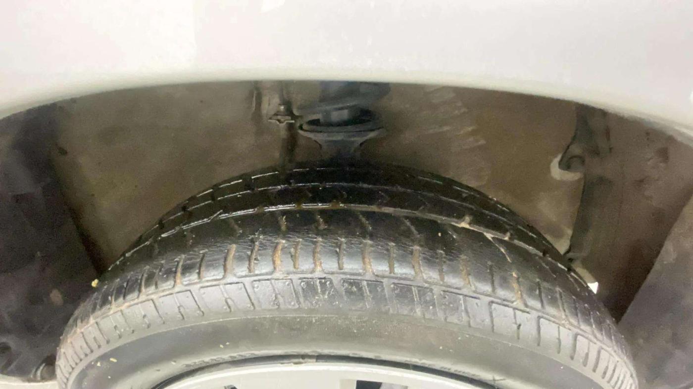 2018 Maruti Alto K10 VXI (O) AMT, Petrol, Automatic, 25,923 km, Right Front Tyre Tread