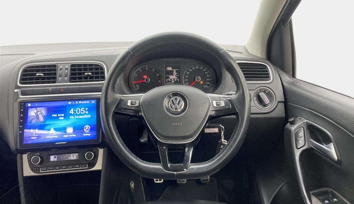 2017 Volkswagen Polo HIGHLINE1.2L, Petrol, Manual, 59,572 km, Steering Wheel Close Up