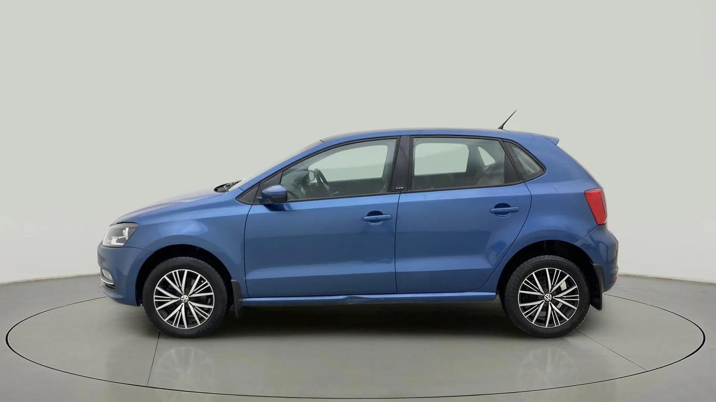 2017 Volkswagen Polo HIGHLINE1.2L, Petrol, Manual, 59,572 km, Left Side