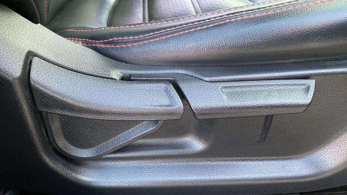 2020 KIA SELTOS HTK PLUS AT 1.5 DIESEL, Diesel, Automatic, 69,772 km, Driver Side Adjustment Panel