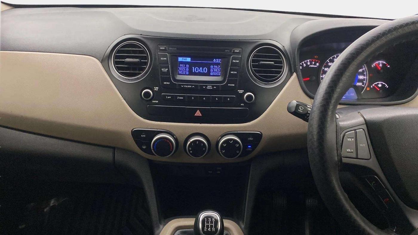 2016 Hyundai Grand i10 SPORTZ 1.2 KAPPA VTVT, CNG, Manual, 79,364 km, Air Conditioner