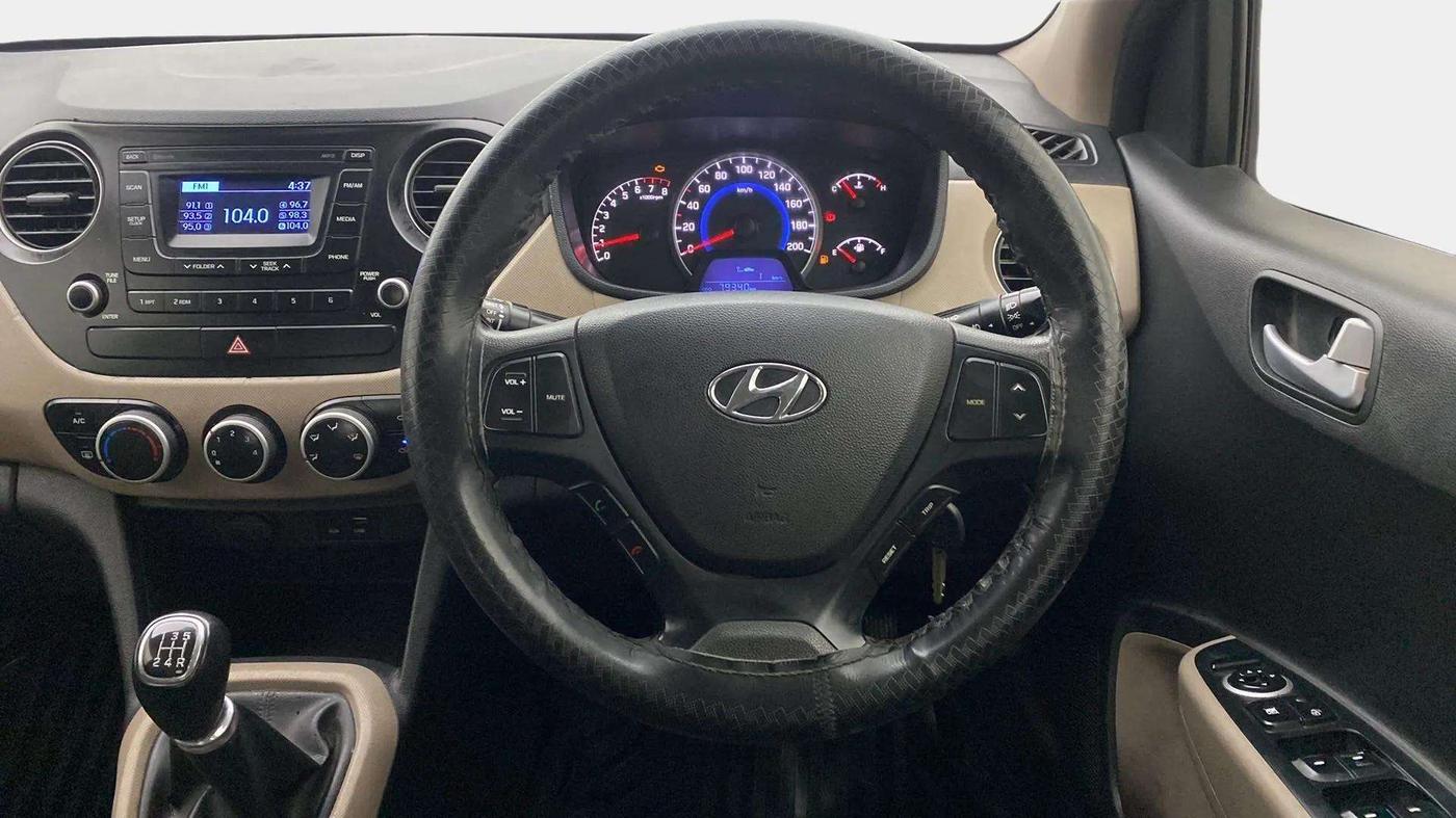 2016 Hyundai Grand i10 SPORTZ 1.2 KAPPA VTVT, CNG, Manual, 79,364 km, Steering Wheel Close Up