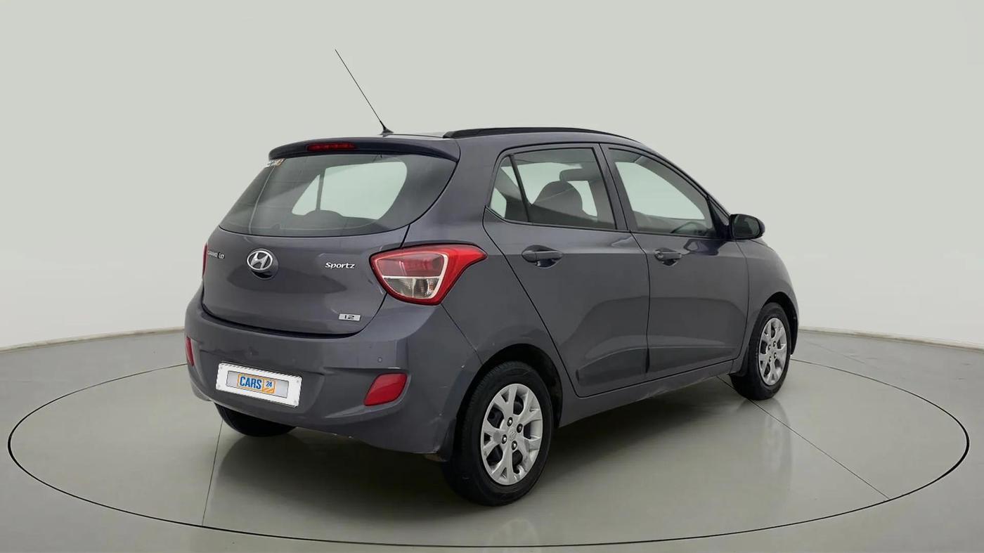 2016 Hyundai Grand i10 SPORTZ 1.2 KAPPA VTVT, CNG, Manual, 79,364 km, Right Back Diagonal