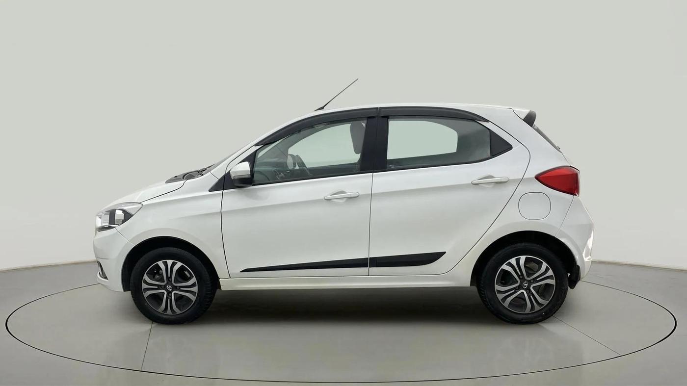 2019 Tata Tiago XZ PETROL, Petrol, Manual, 23,798 km, Left Side