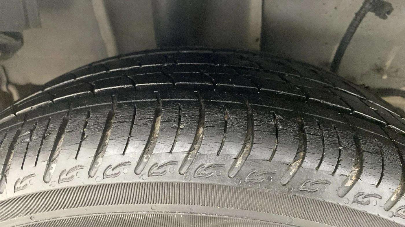 2019 Tata Tiago XZ PETROL, Petrol, Manual, 23,798 km, Right Rear Tyre Tread