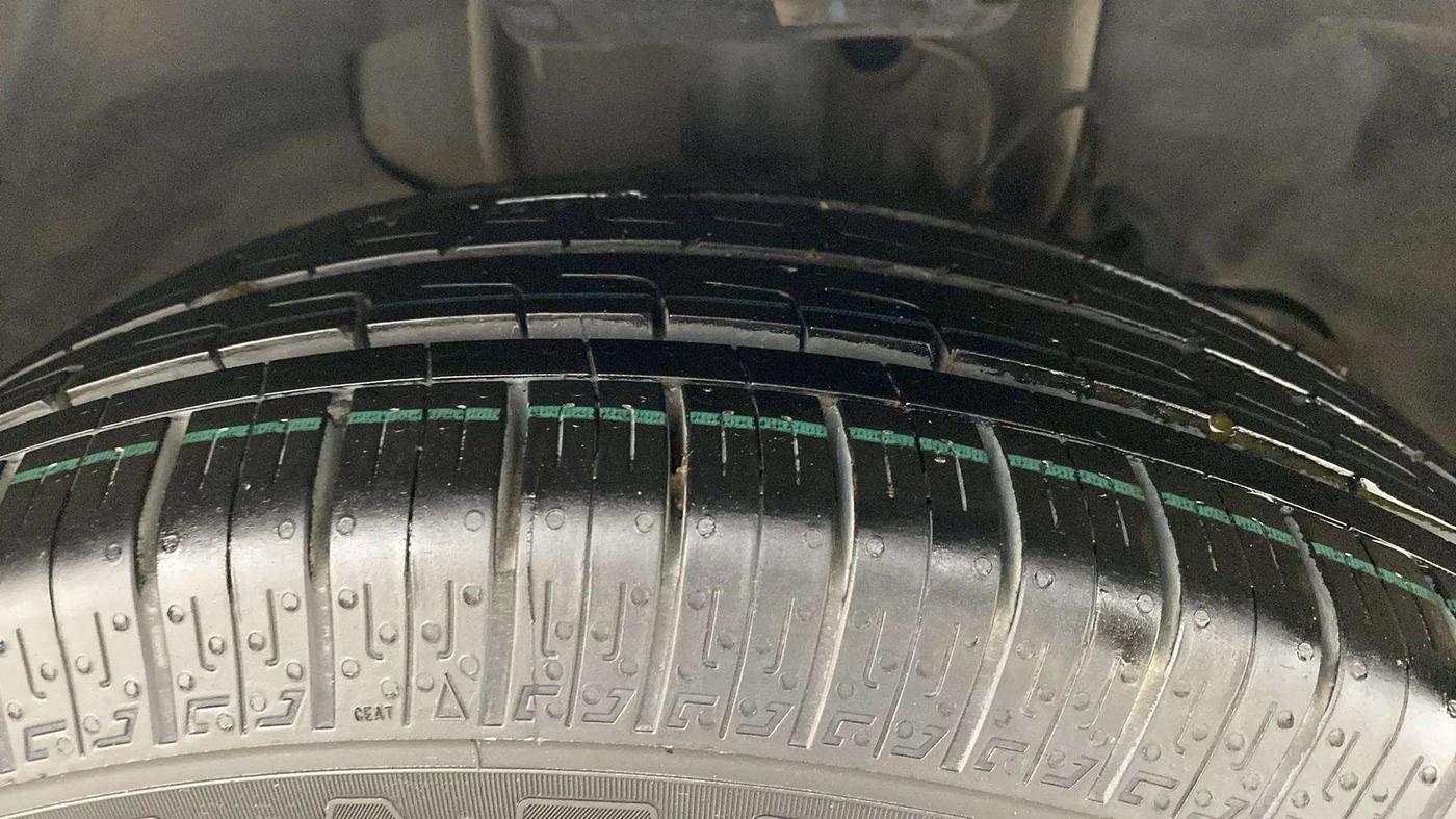 2019 Tata Tiago XZ PETROL, Petrol, Manual, 23,798 km, Right Front Tyre Tread